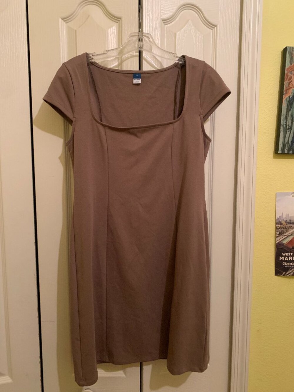 Old Navy Taupe Casual Dress - Size M